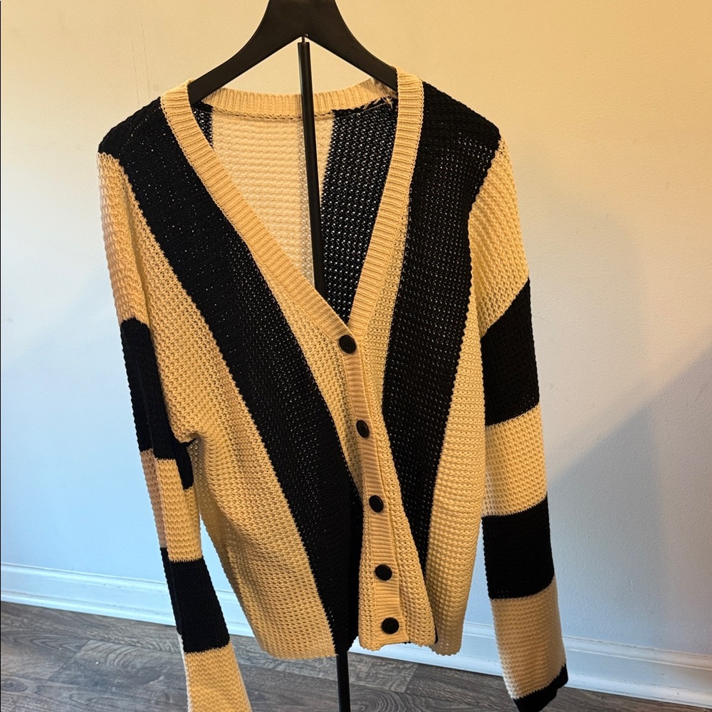 Amazon Essentials Black and Cream Striped Cardigan